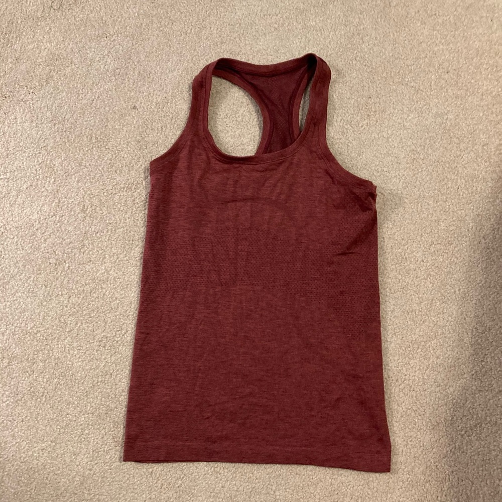 Lululemon tank top